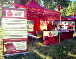Unser Stand, wie gewohnt in unseren Farben rot / gelb